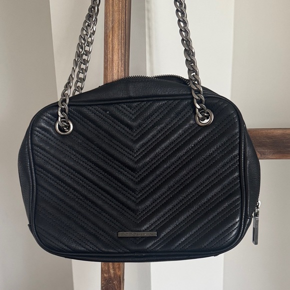 BCBG Black Chevron Shoulder Bag with Silver Chain - Picture 2 of 4